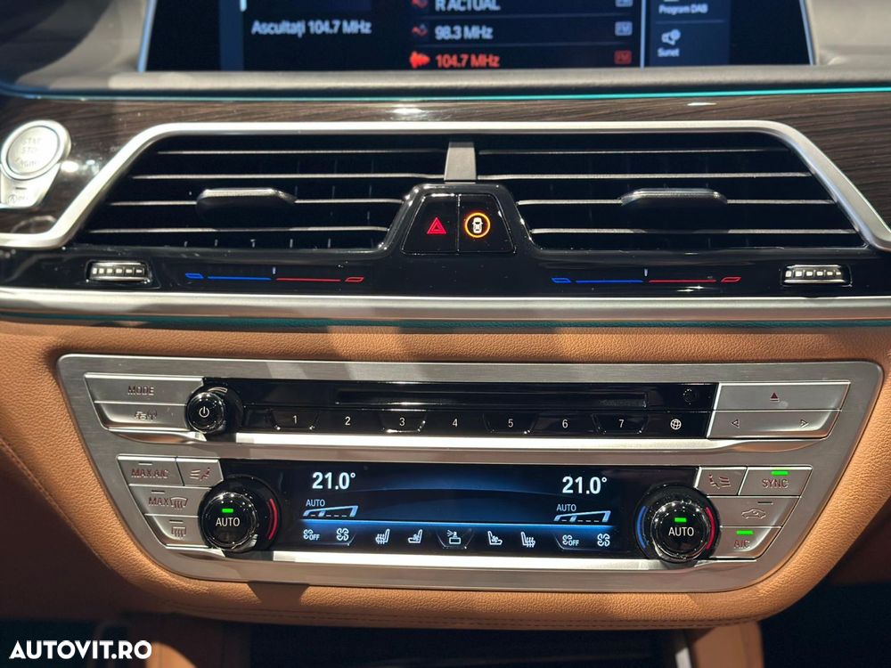 BMW Seria 7 740Li xDrive - 27