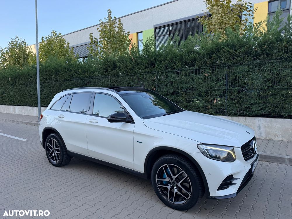 Mercedes-Benz GLC 300 e 4MATIC - 2
