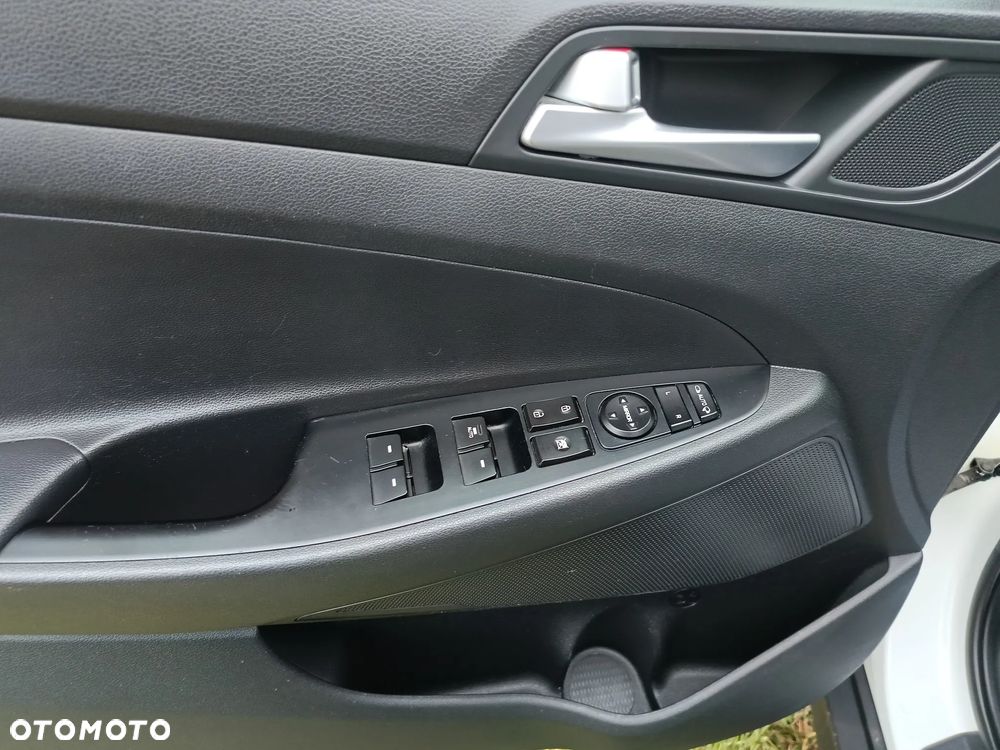 Hyundai Tucson blue 1.7 CRDi 2WD Passion - 26