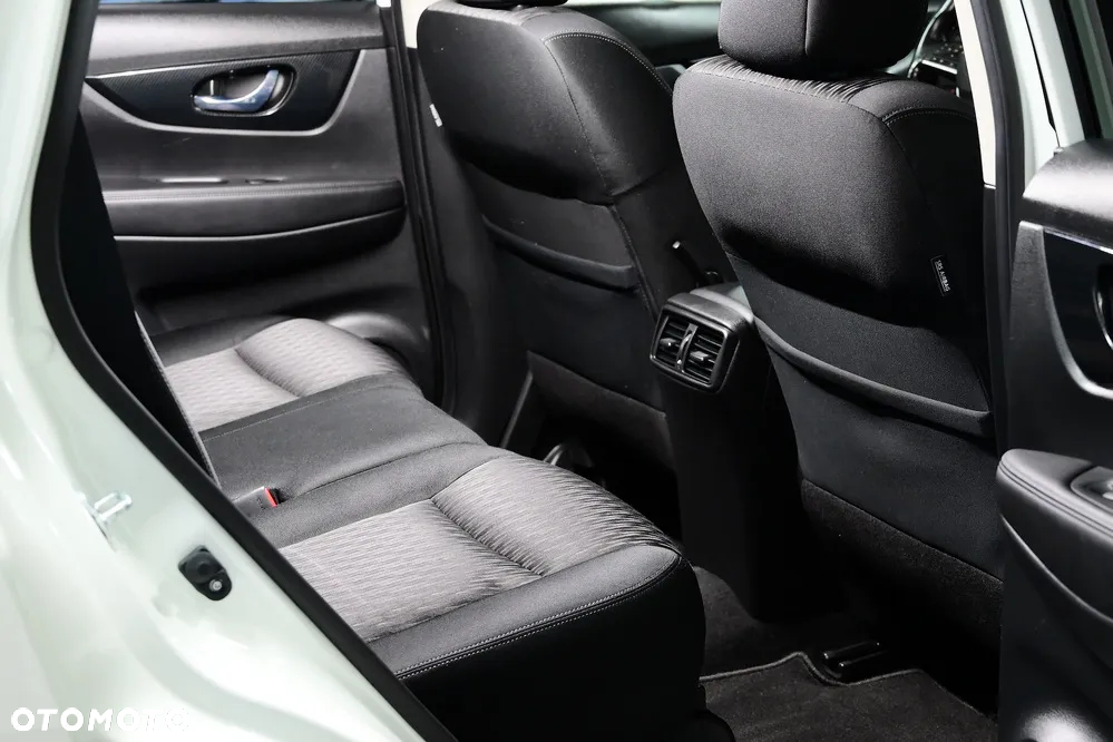 Nissan X-Trail - 11