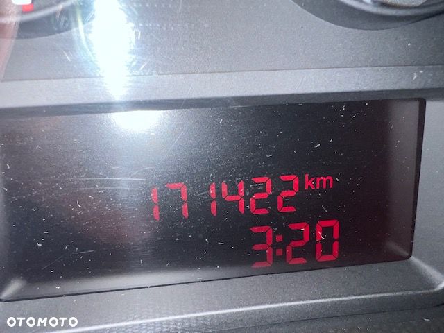 Iveco Daily 35S14 L3H2 2,3 140 KM klima tempomat - 15