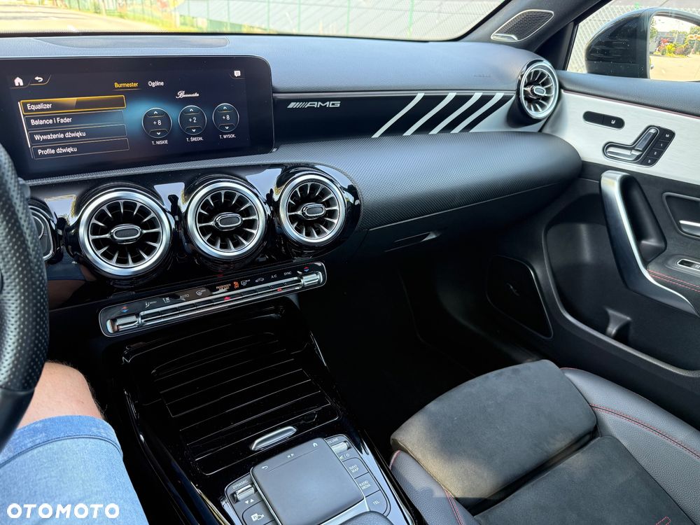 Mercedes-Benz Klasa A 35 AMG 4-Matic Edition 1 7G-DCT - 25