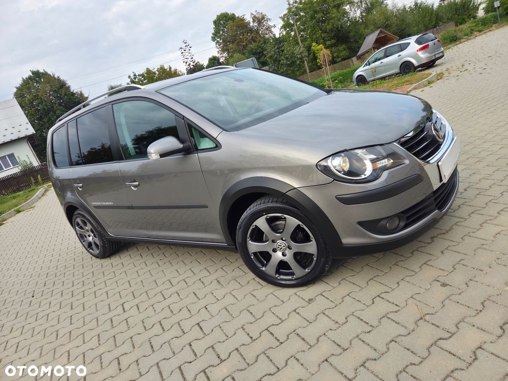 Volkswagen Touran 1.9 TDI DPF Cross - 3