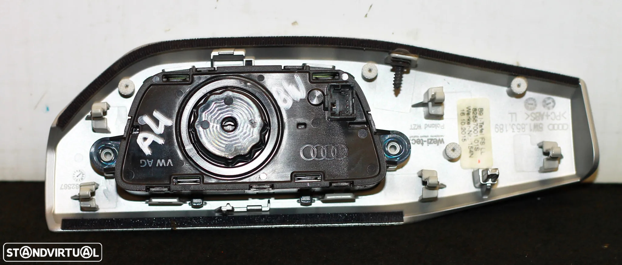 CONJUNTO AUDI A4 8W - 22
