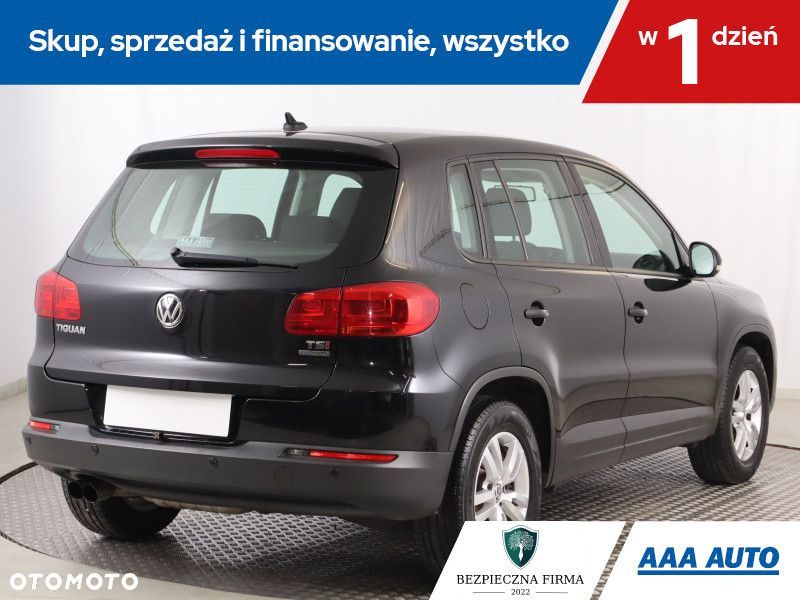 Volkswagen Tiguan - 6