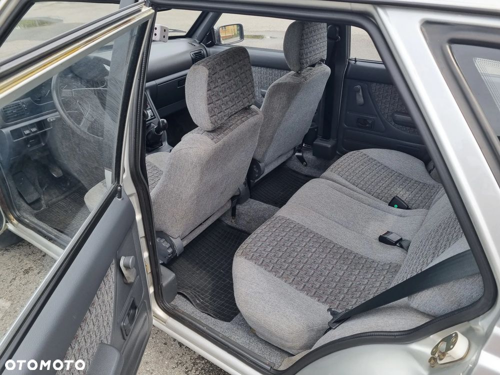 Polonez Caro - 12