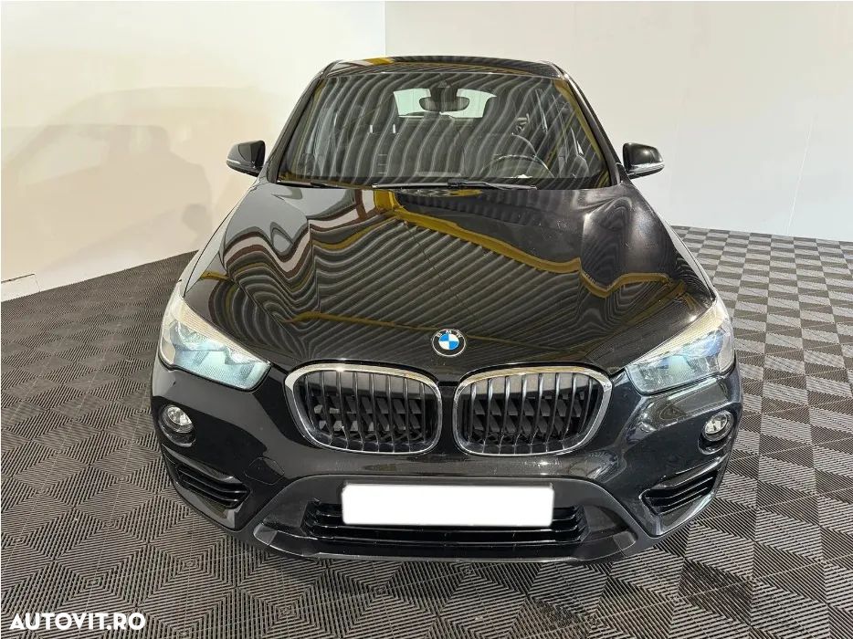 BMW X1 sDrive20i AT - 1