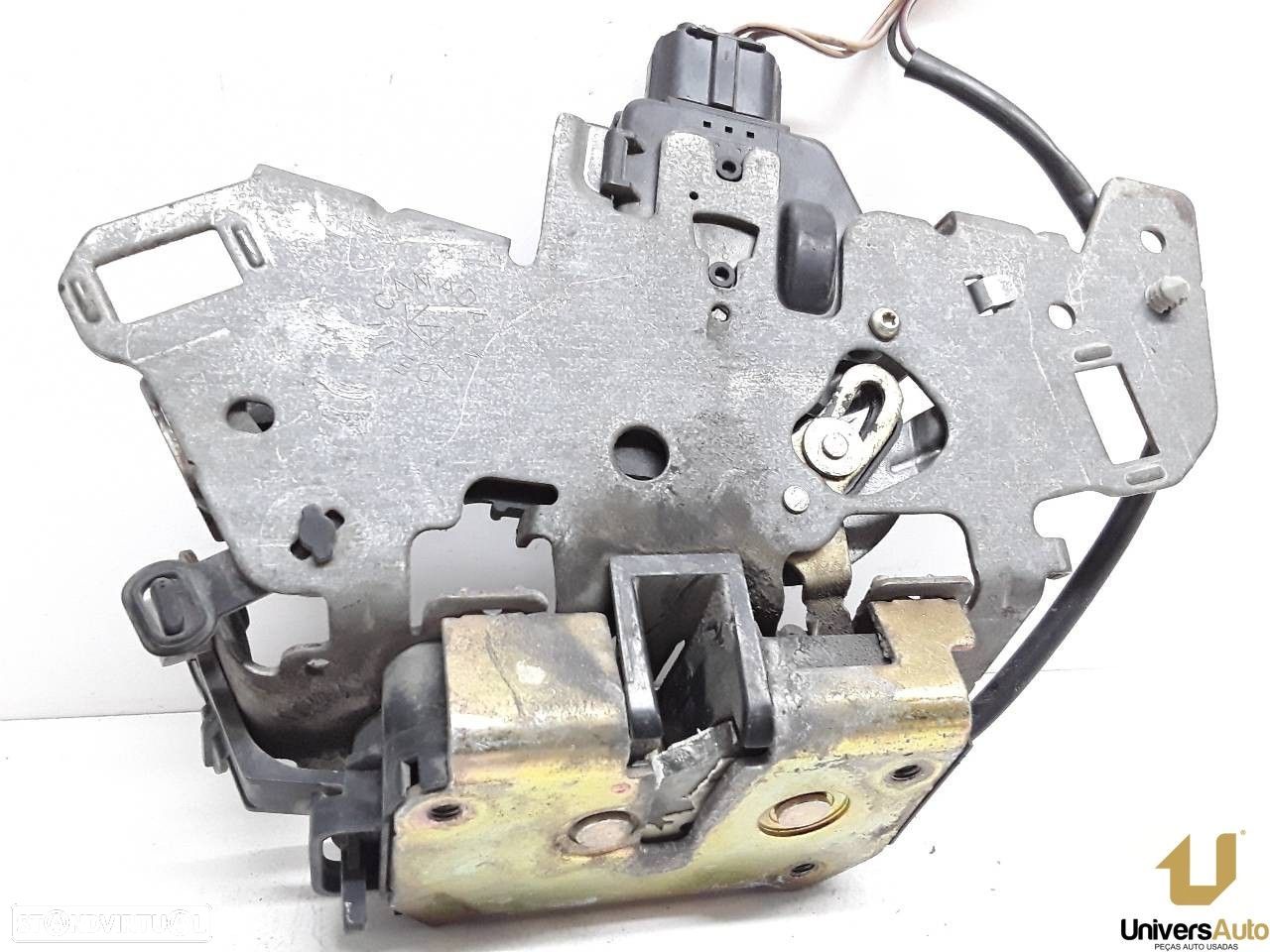 FECHADURA PORTA LATERAL DIREITA CHRYSLER VOYAGER IV 2002 -J41M7112 - 1