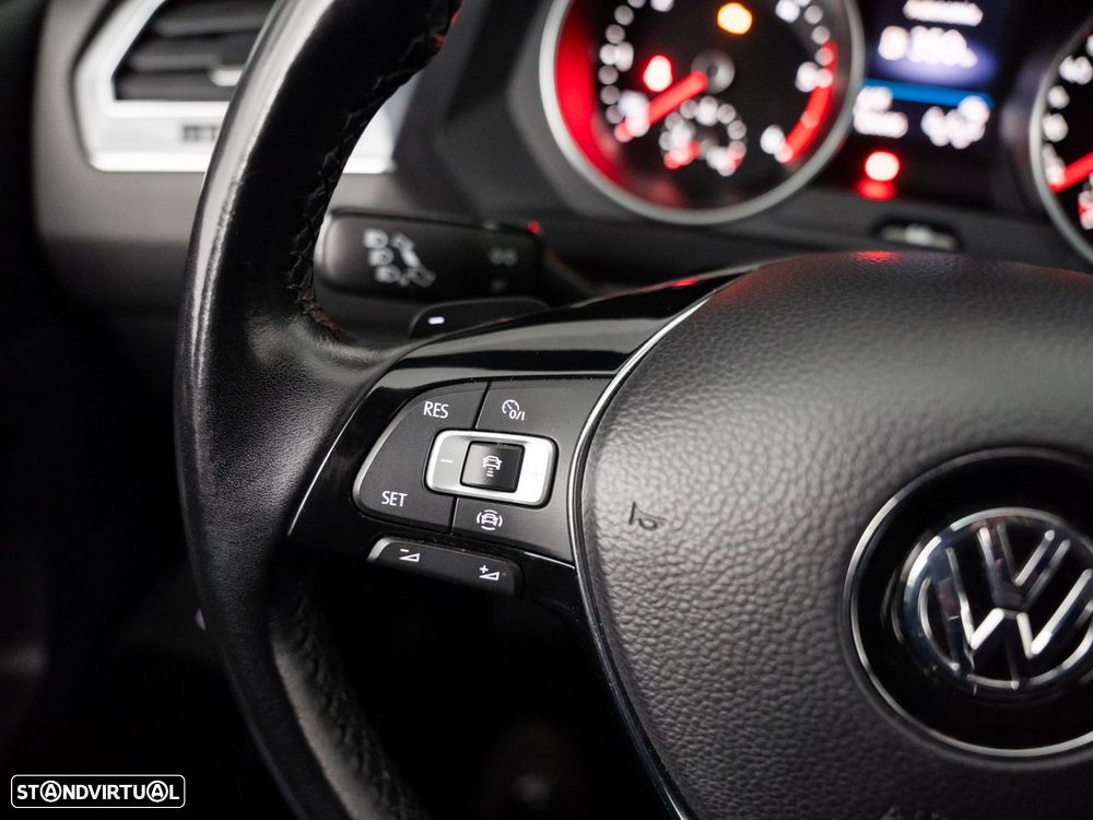 VW Tiguan Allspace 2.0 TDI Confortline DSG - 18