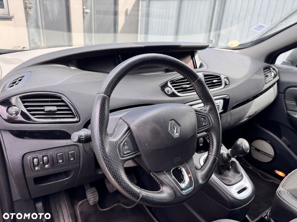Renault Scenic 1.5 dCi Energy Bose EU6 - 9