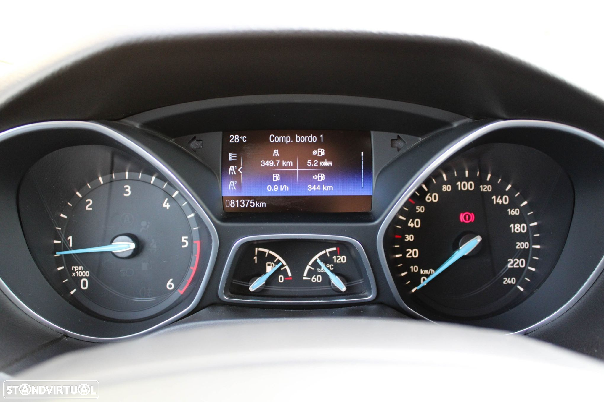 Ford Focus 1.5 TDCi ST-Line - 32