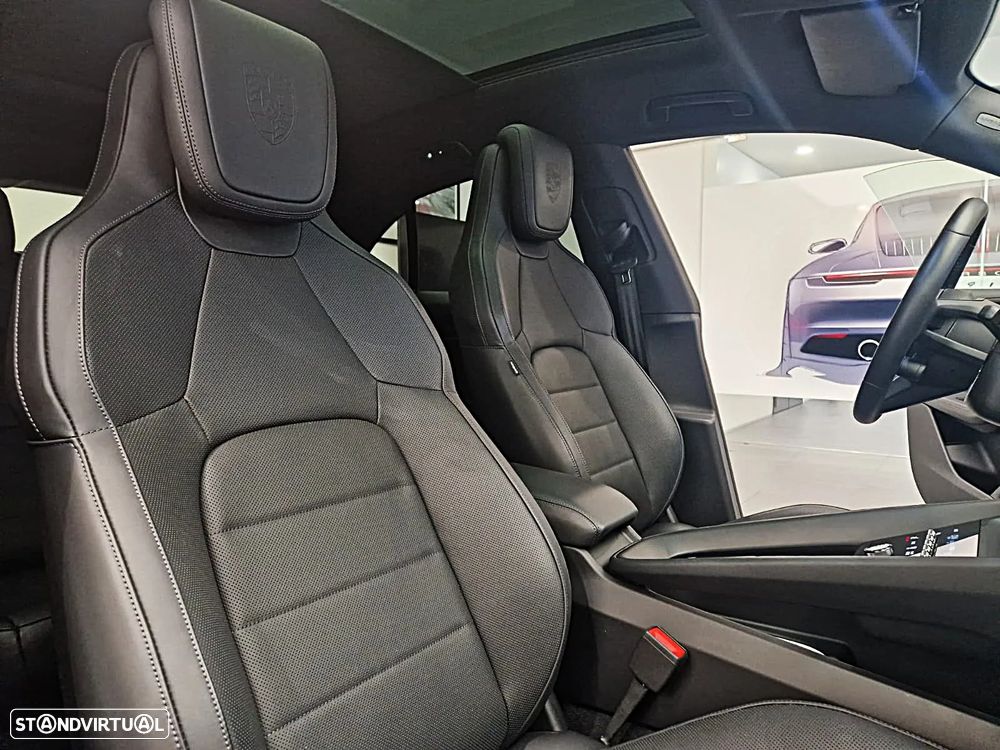 Porsche Macan Electric 4 - 26