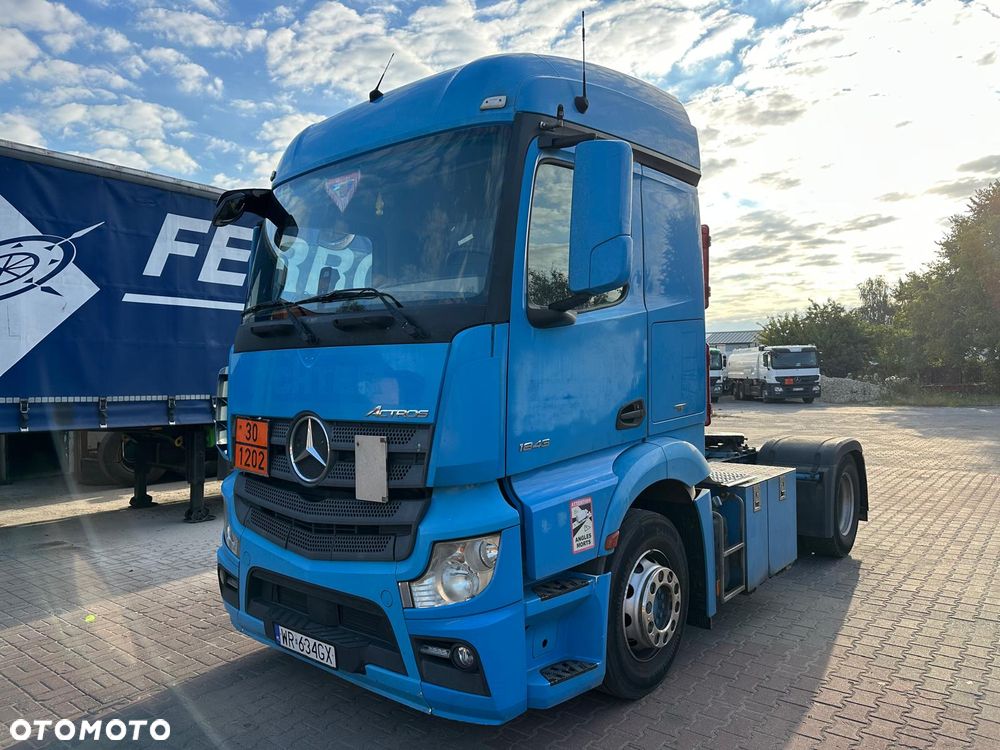 Mercedes-Benz ACTROS - 1