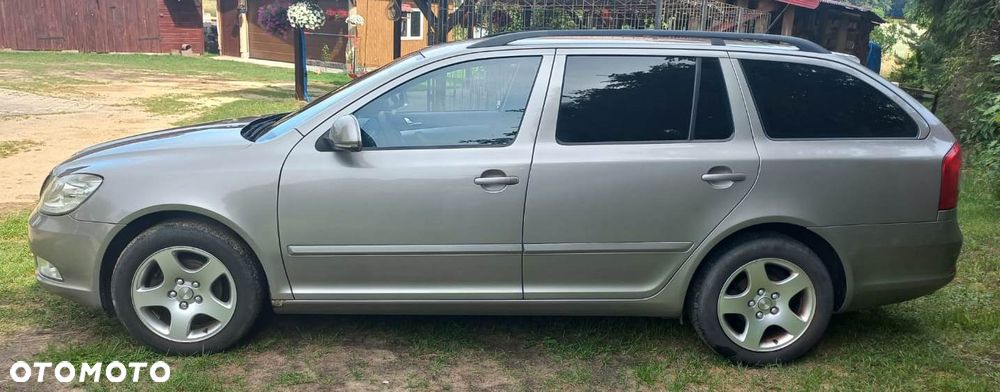 Skoda Octavia 1.6 Elegance - 5