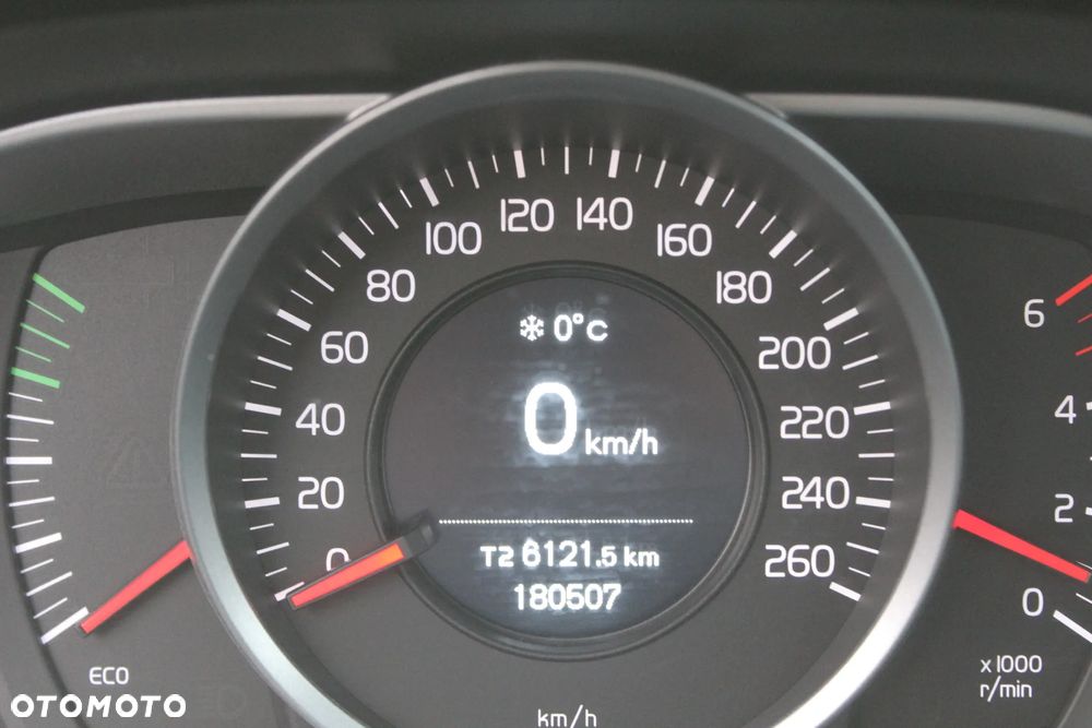 Volvo V60 D3 Kinetic - 19