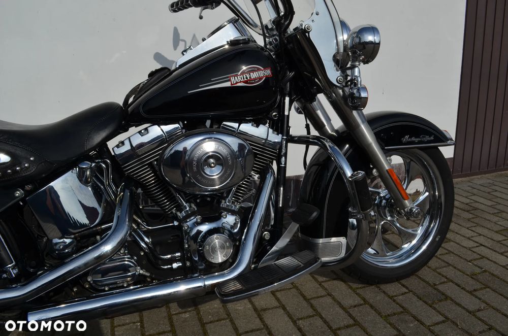 Harley-Davidson Softail Heritage Classic - 11