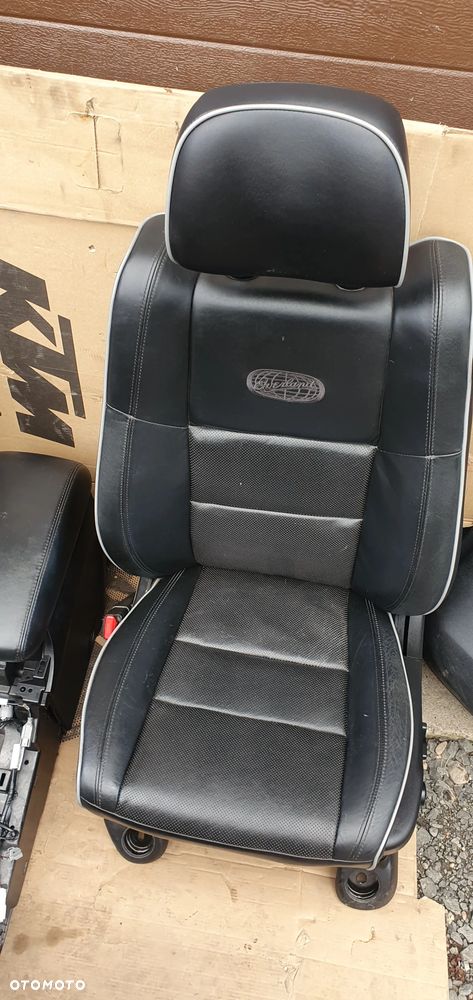 Fotele kanapa boczki podłokietnik komplet półskóra elektryczne Overland Jeep Grand Cherokee 4 WK2 - 2