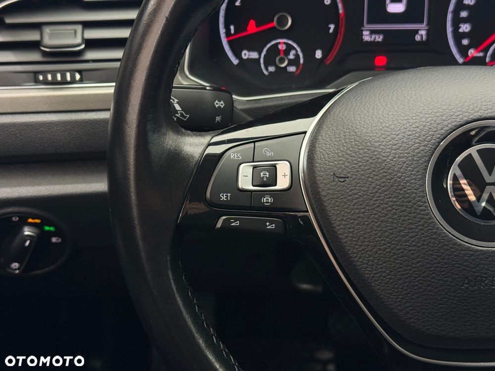 Volkswagen T-Roc 1.5 TSI ACT Advance DSG - 21