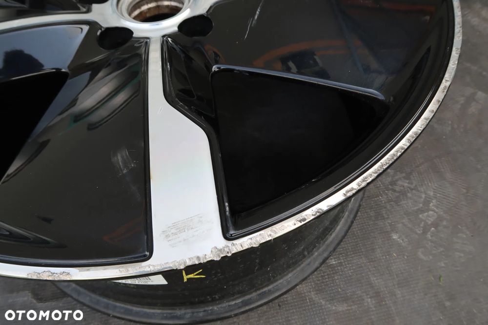 L48 Felga Porsche Taycan PRAWY PRZÓD  9j1601025AC 9,5x21et60 - 5