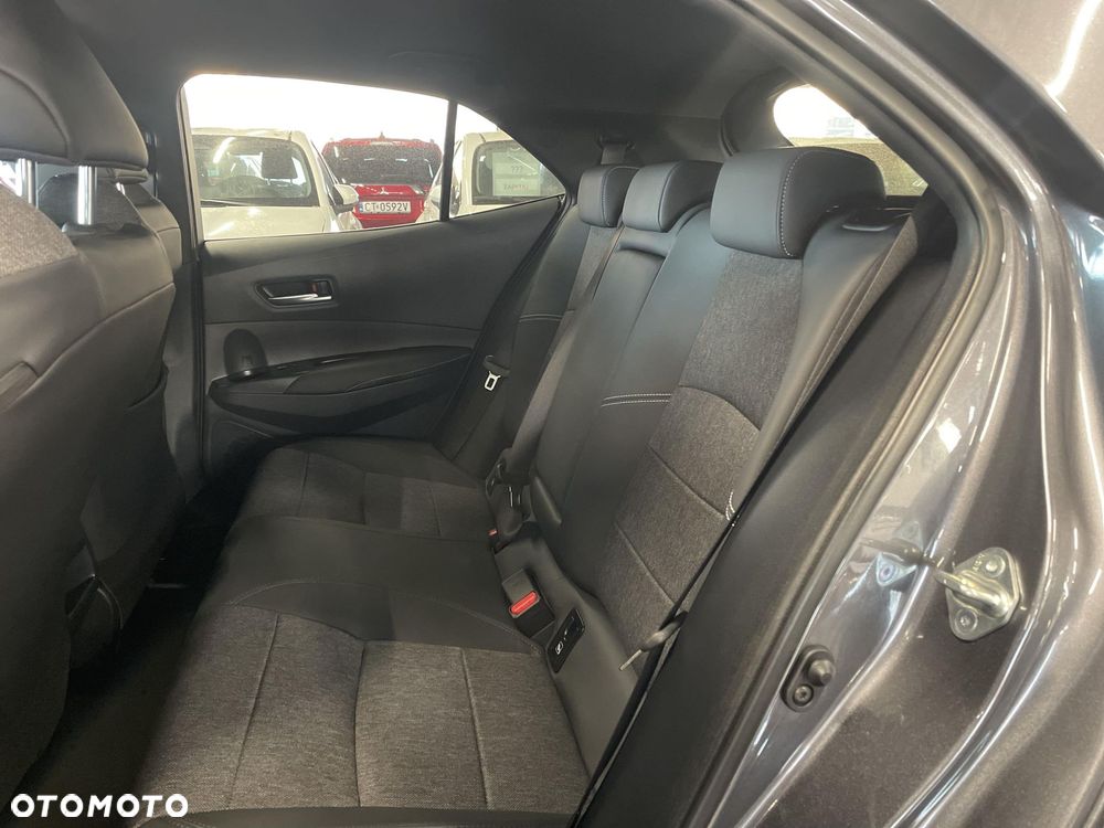 Toyota Corolla 1.8 Hybrid Style - 23