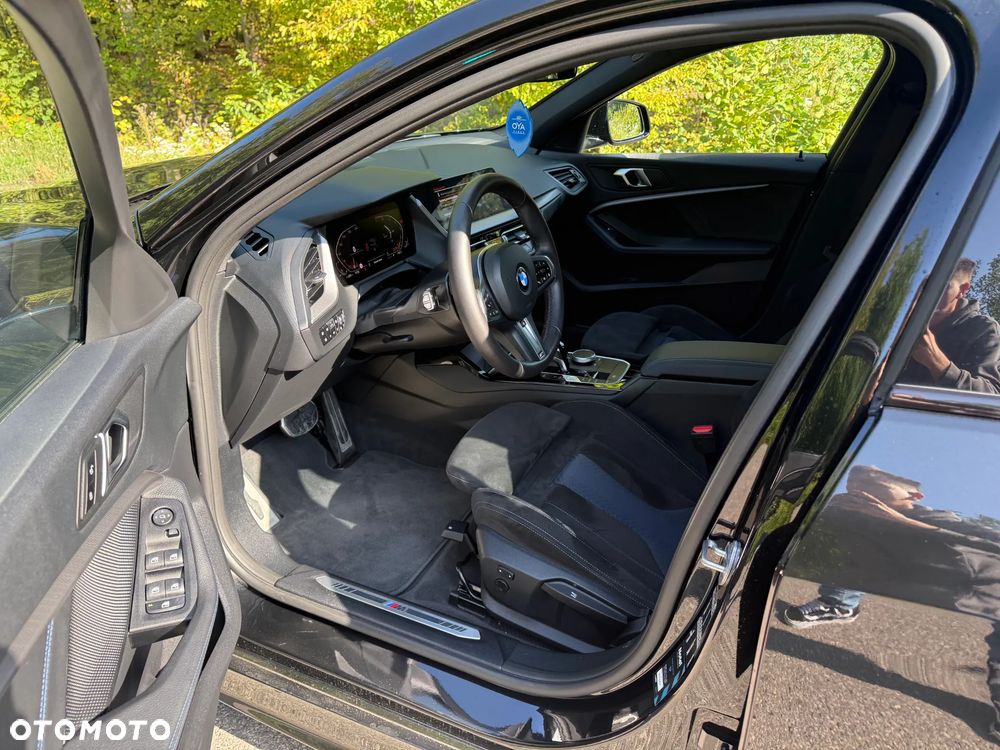 BMW Seria 1 120i M Sport - 11