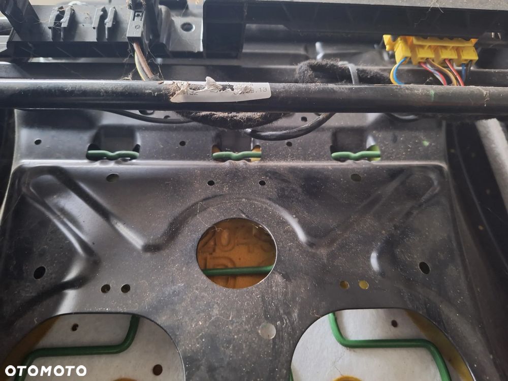MERCEDES W204 fotel kierowcy lewy pół skóra przód przedni - 8