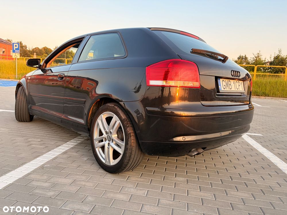 Audi A3 3-drzwiowe 2.0 TDI Ambiente - 4