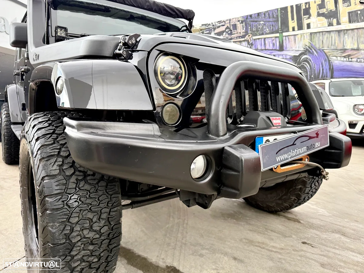 Jeep Wrangler 2.8 CRD ATX Sport - 34