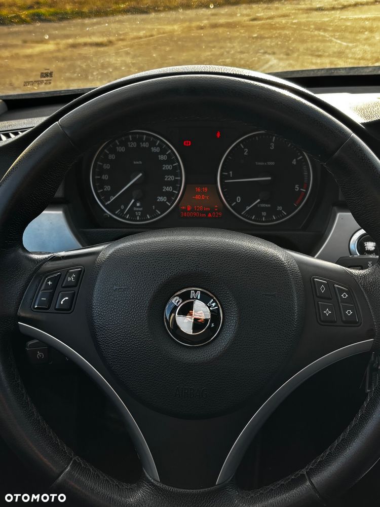 BMW Seria 3 320d - 14