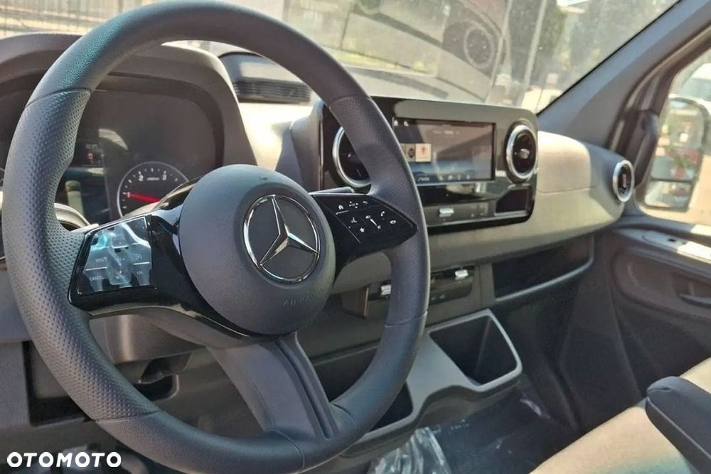 Mercedes-Benz Sprinter BASE Długi 317 CDI 9G-Tronic 2.0 170KM - 16