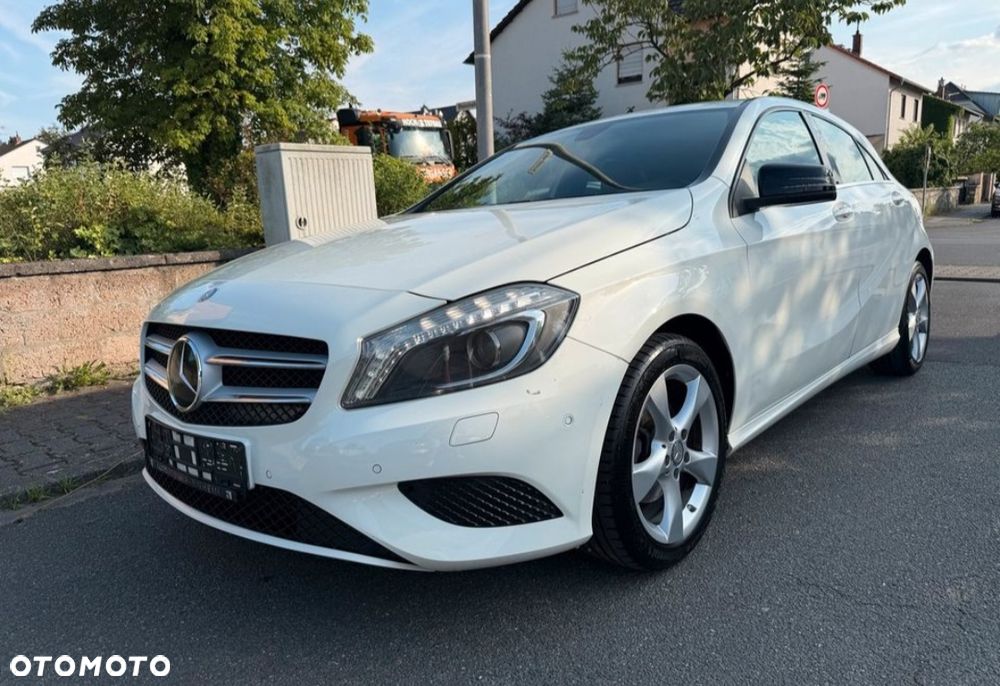 Mercedes-Benz Klasa A 200 (BlueEFFICIENCY) Style - 2