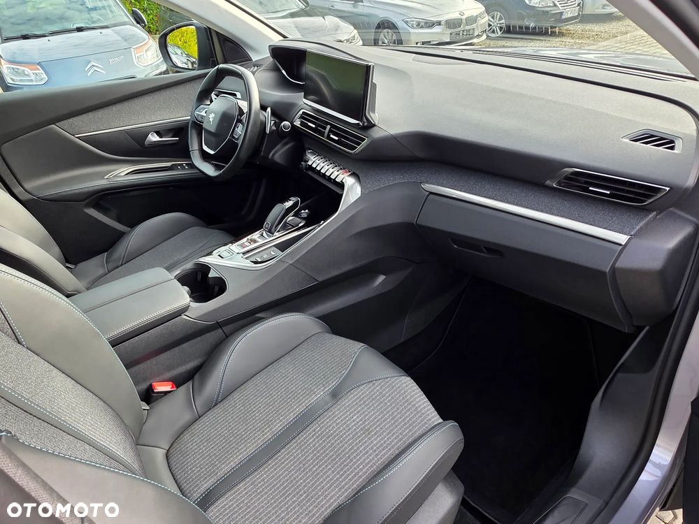 Peugeot 5008 - 12