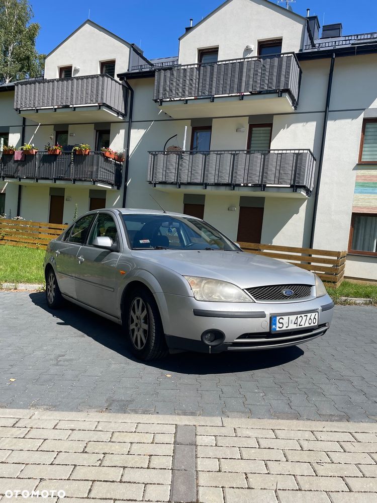 Ford Mondeo 2.0 TDDi Ambiente - 2