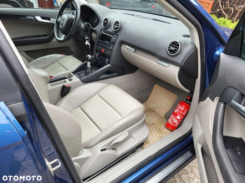 Audi A3 Sportback 2.0 TDI DPF Ambition - 25