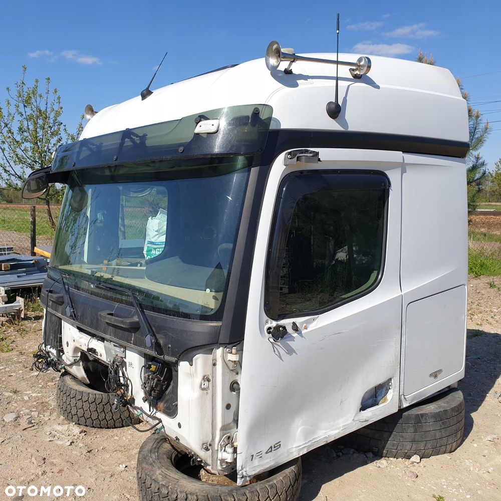 actros mp4 arocs kabina szeroka stream space 2500 goła konstrukcja kabiny - 6