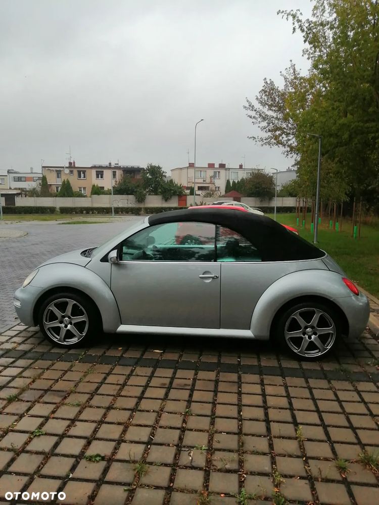 Volkswagen New Beetle - 4