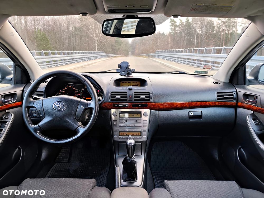 Toyota Avensis 2.0 VVT-i Prestige - 15