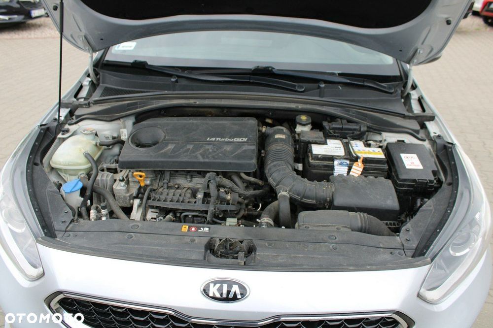Kia Ceed 1.4 T-GDI M DCT - 37