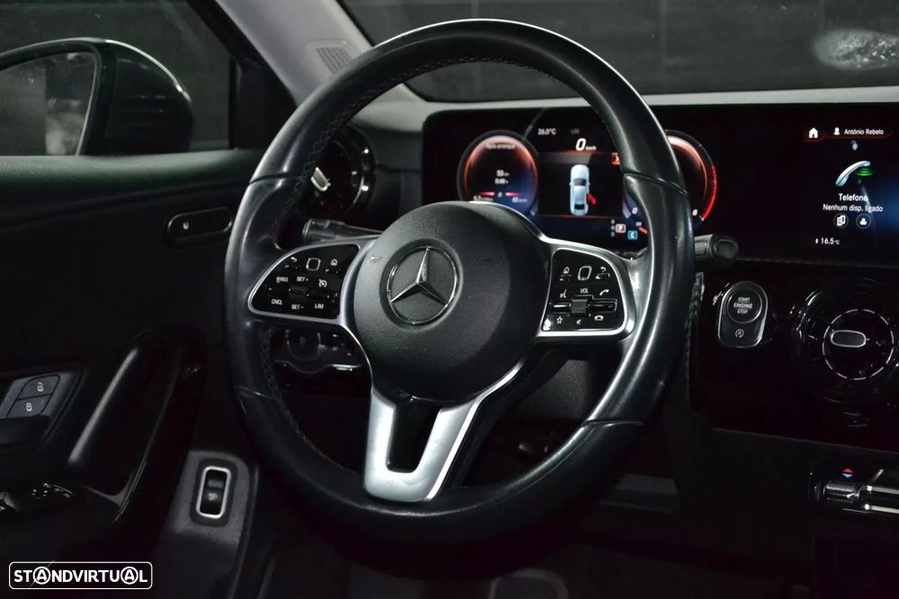 Mercedes-Benz A 200 Limousine d Progressive Aut. - 27