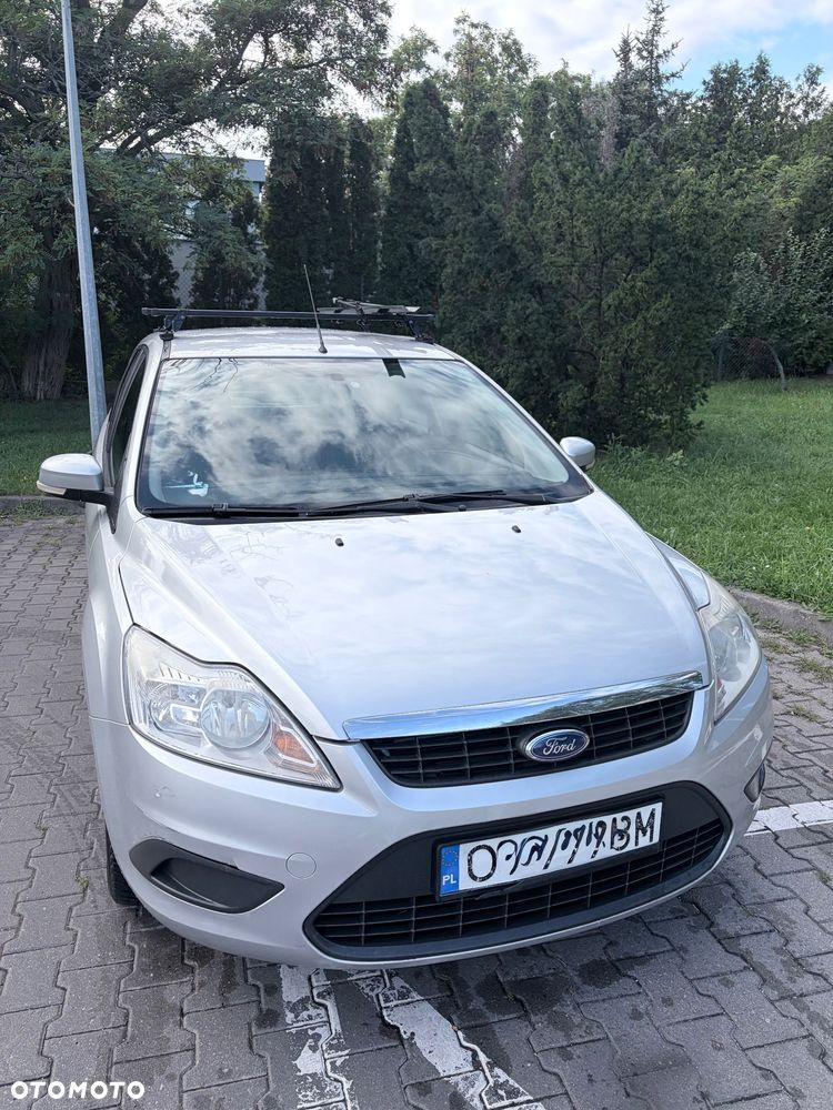 Ford Focus 1.6 Ambiente - 1