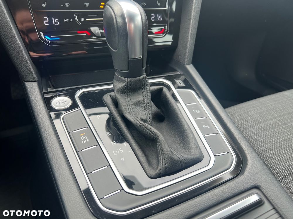 Volkswagen Passat 2.0 TSI Business DSG - 7