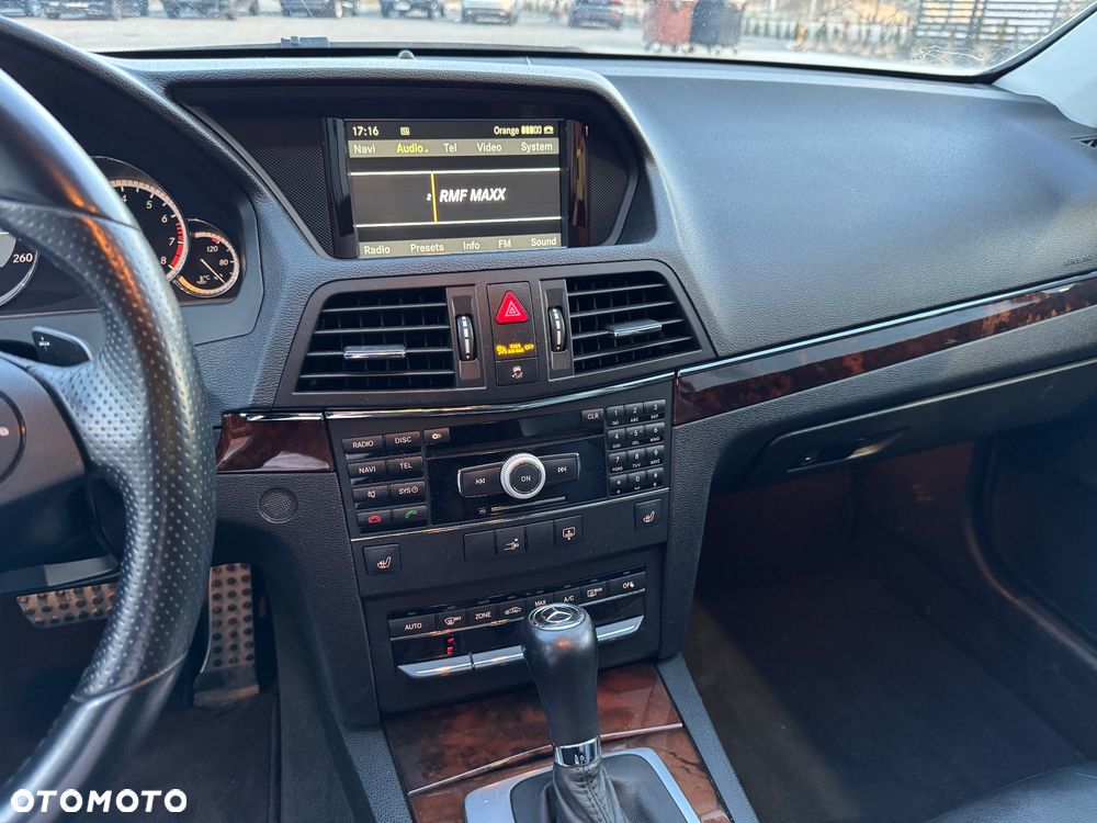 Mercedes-Benz Klasa E 350 7G-TRONIC - 28
