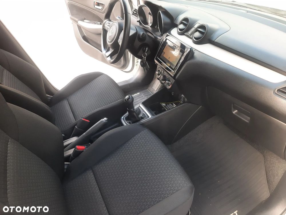 Suzuki Swift 1.2 SHVS Premium Plus - 14