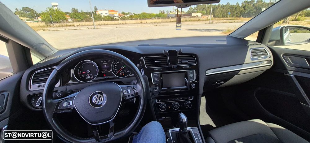 VW Golf Variant 2.0 TDi Highline DSG 119g - 9