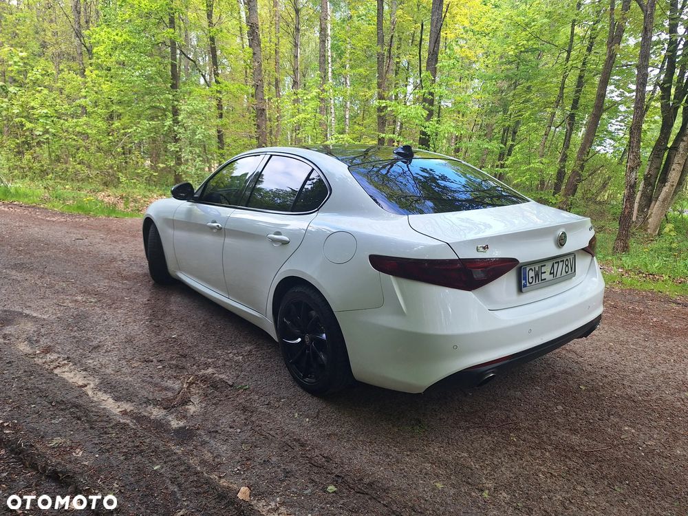 Alfa Romeo Giulia 2.0 Turbo TI Q4 - 36