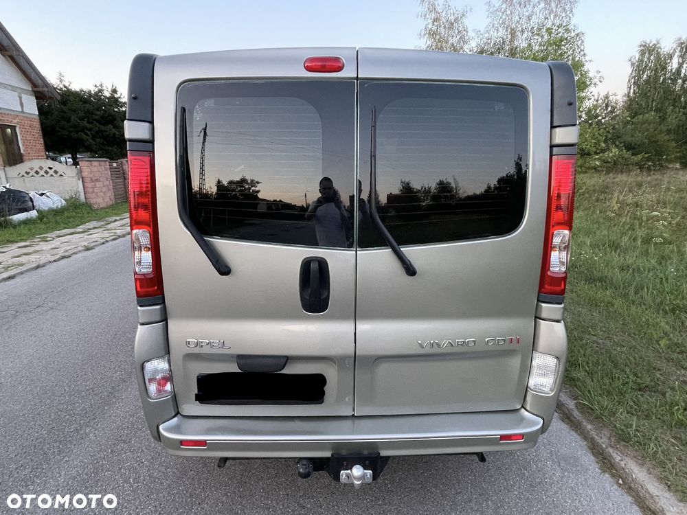 Opel Vivaro - 10