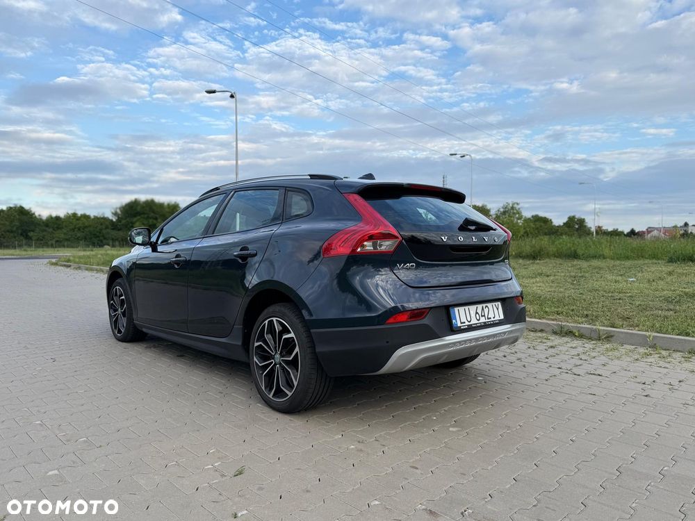 Volvo V40 D2 Momentum - 12