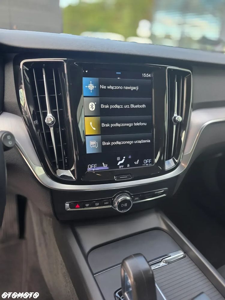 Volvo V60 B3 B Momentum Core - 25