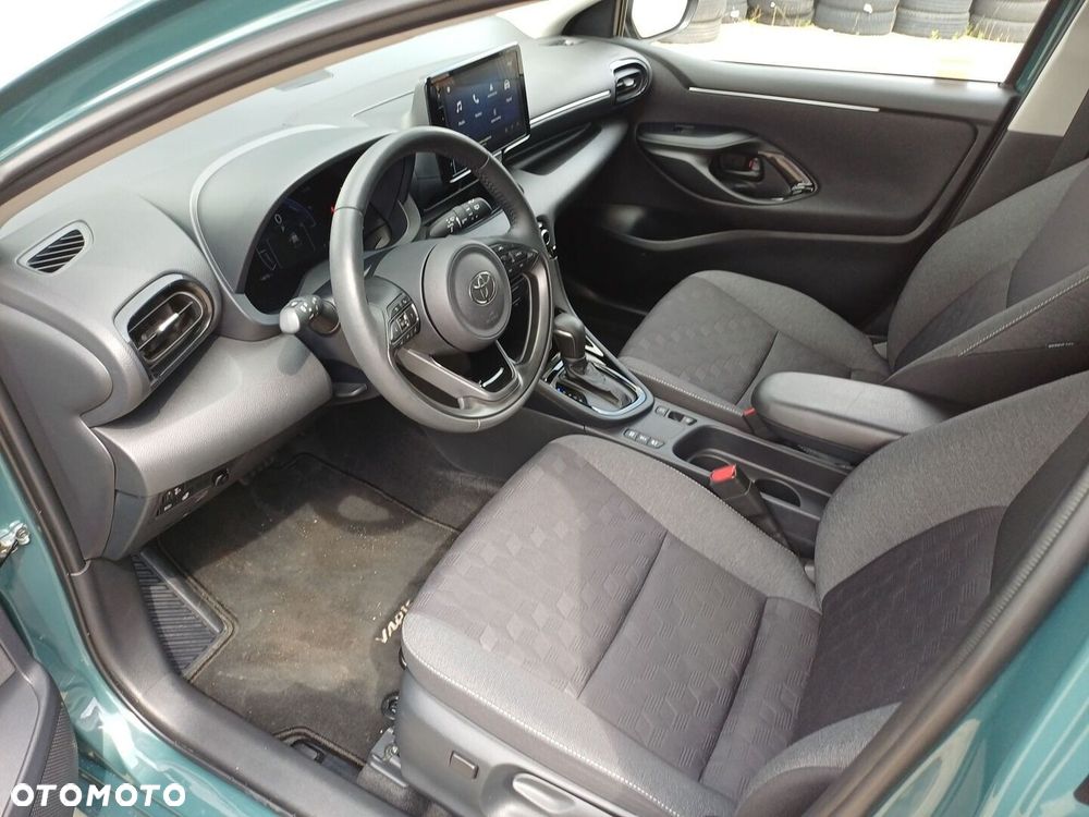 Toyota Yaris Hybrid 1.5 Style - 9