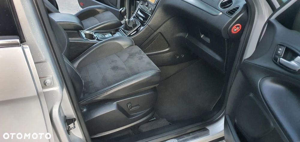 Ford S-Max 2.2 TDCi DPF Titanium X - 17